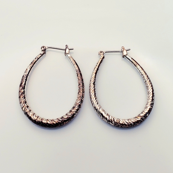 4 Silver Tone Earrings For Price of One- Hoops and Dangles - Picture 3 of 7